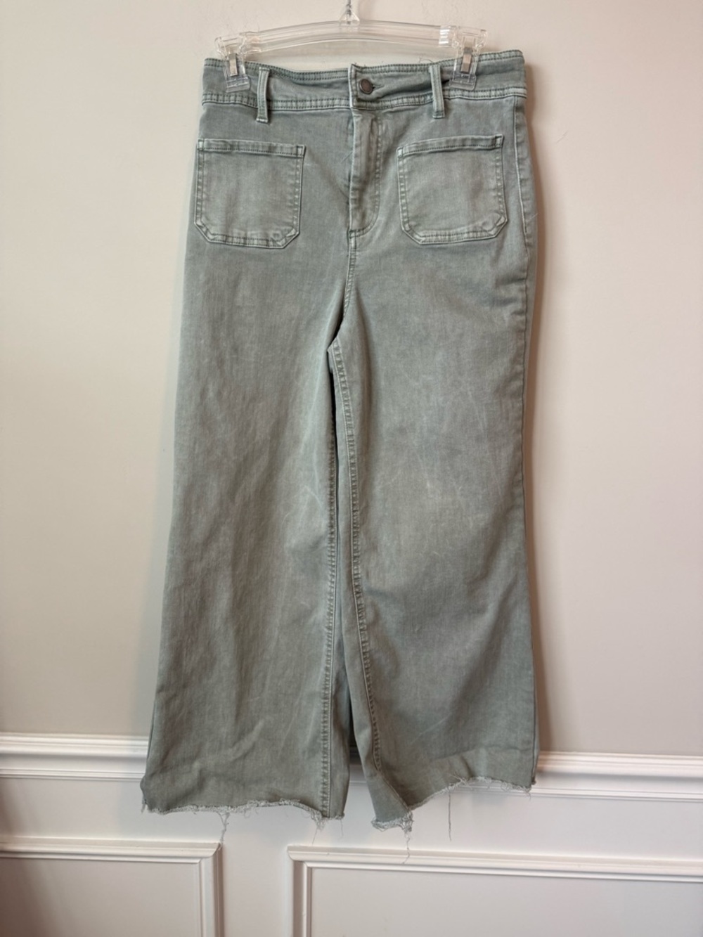 Oat New York Sage Green cropped flare Denim Jeans size 6